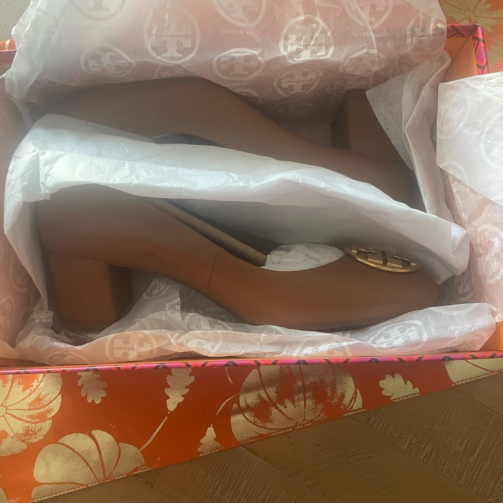 Tory Burch brown Chelsea 50mm heels